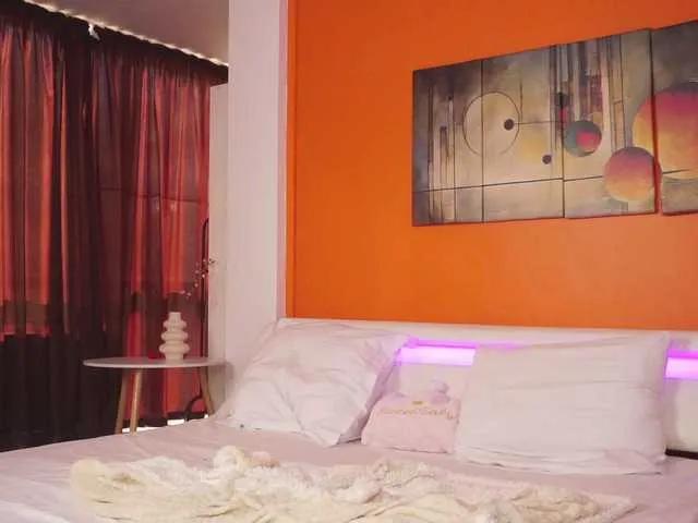 LovingBlondie's avatar