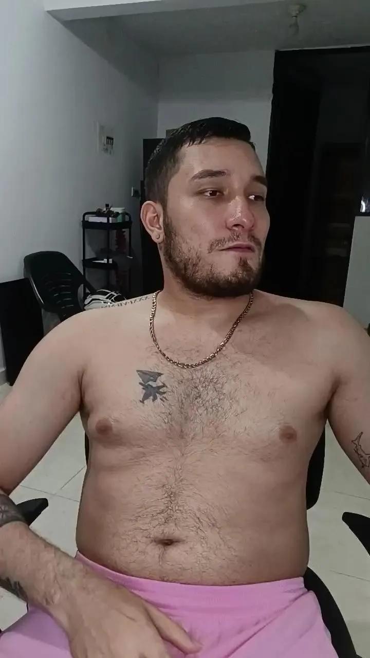 _LIONEL_ — #feet #ass #pee #smoke #C2C #master