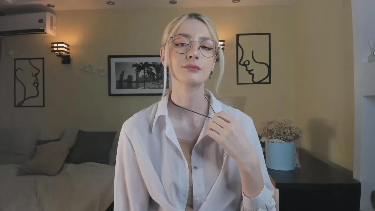 AccaAldridge on Cam4 