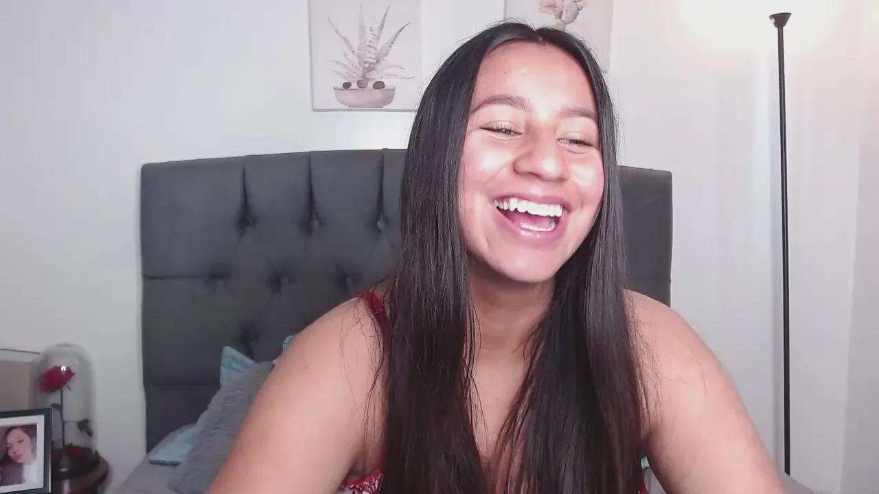 ailyn_boobies —  #masturbation #bigass #C2C #blowjob #pee #anal #amateur