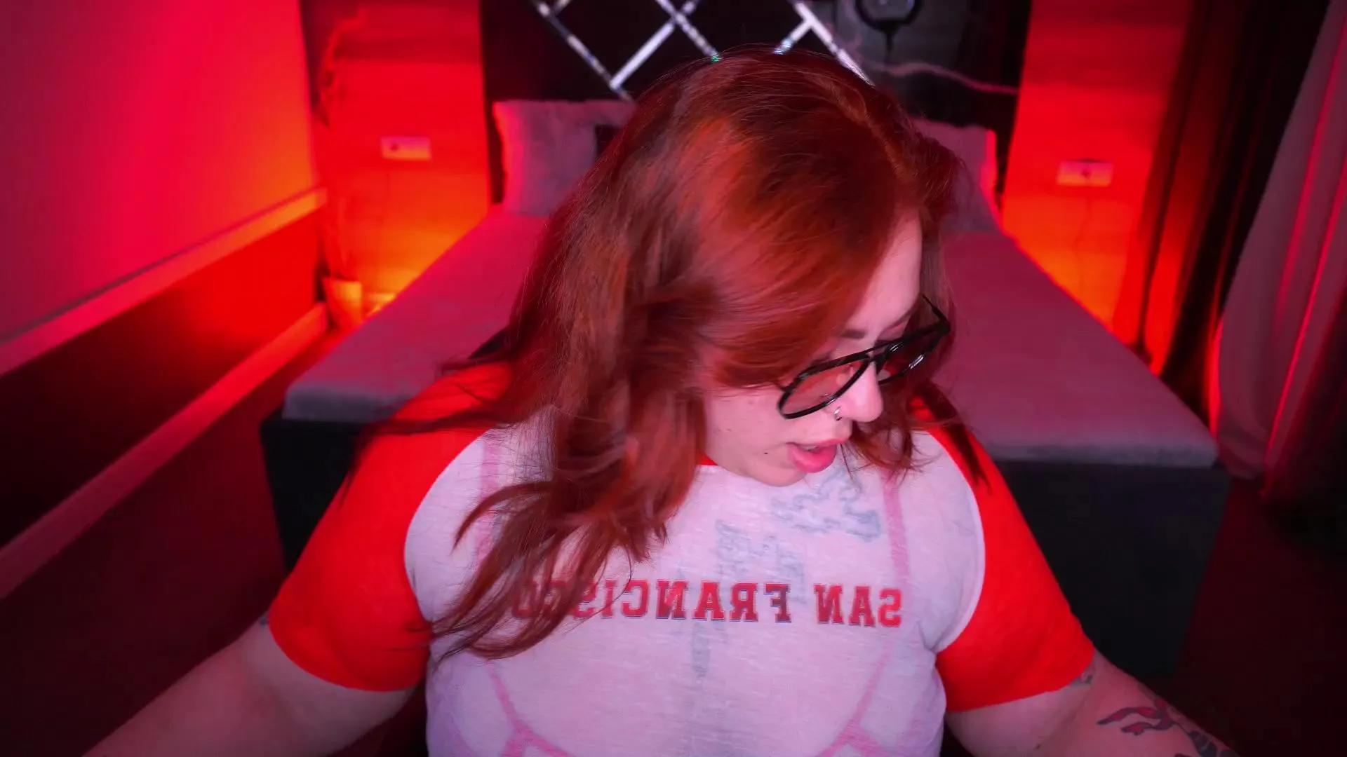 AmazonkaStar on Cam4 