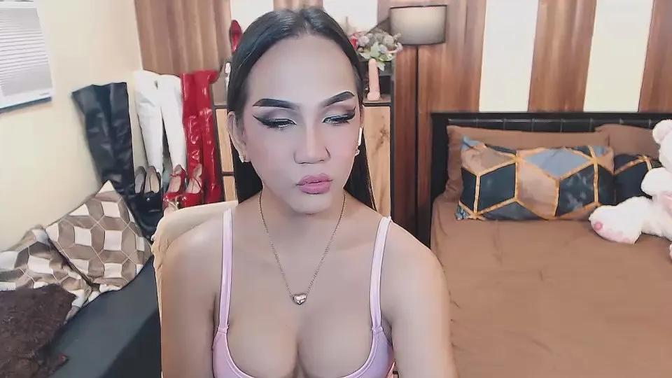 AsianDomAthena on Cam4 