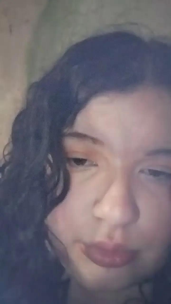 Auroramunizrt on Cam4