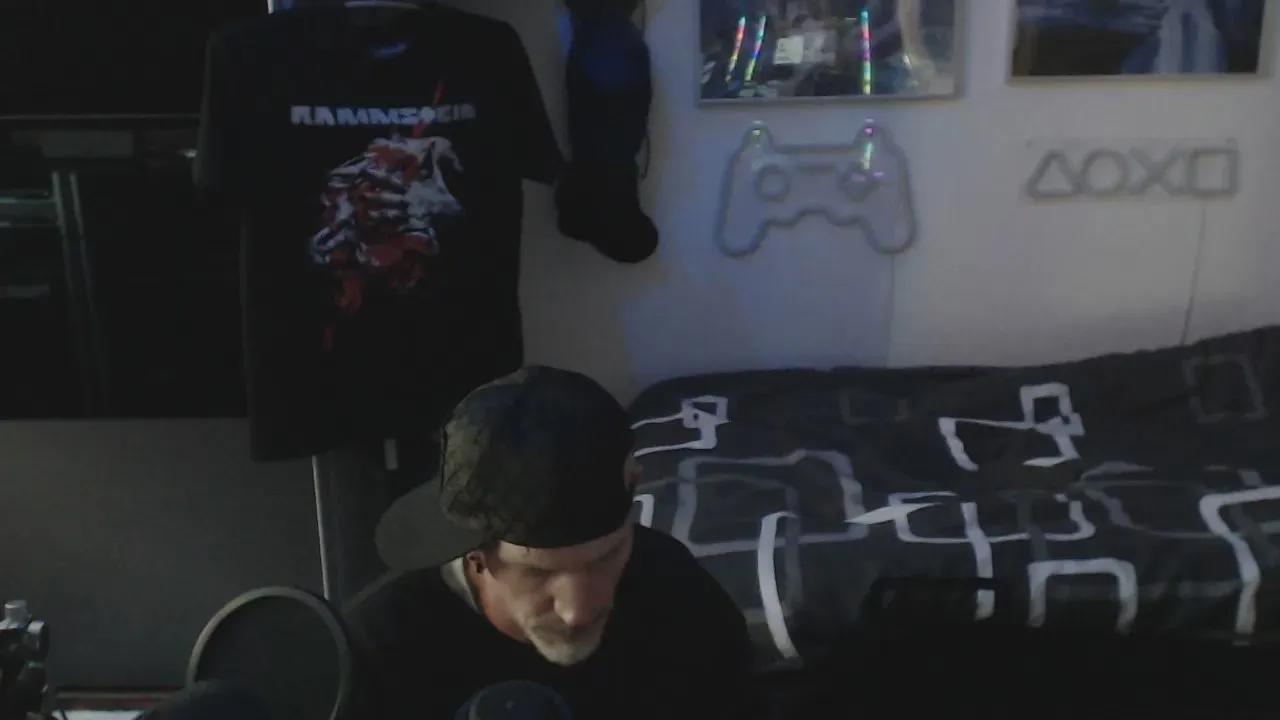 BaNaNeNOrAnGeN — Freechat on Cam4