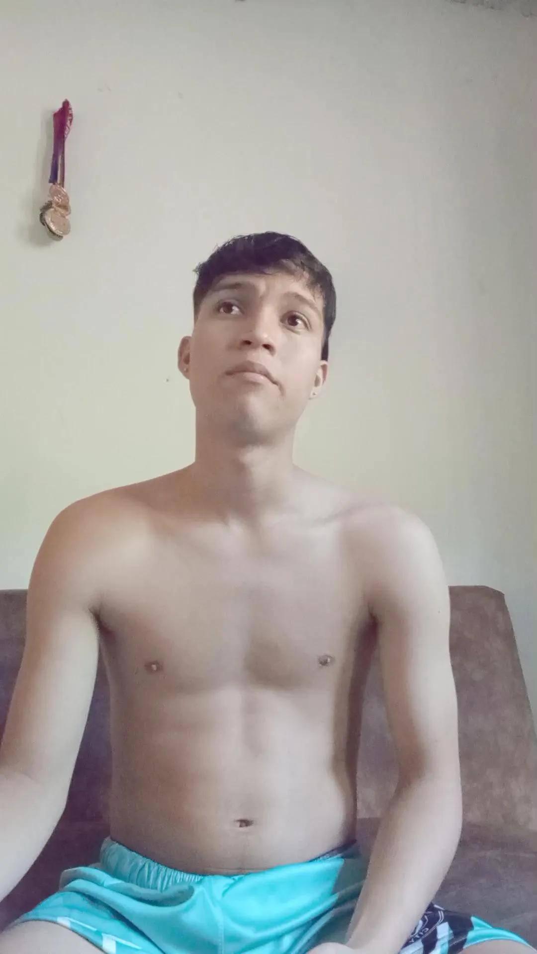 Brayitan_jsjs — Freechat on Cam4