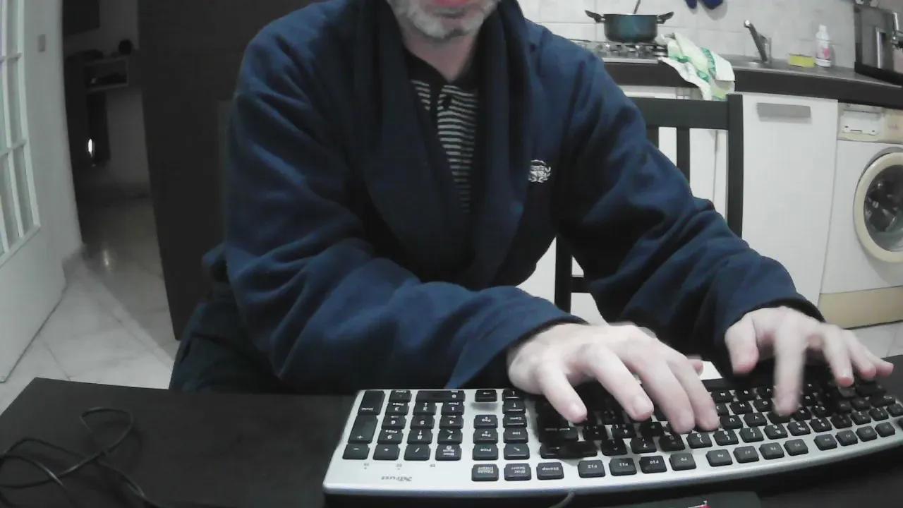 CuriousFriends1 on Cam4