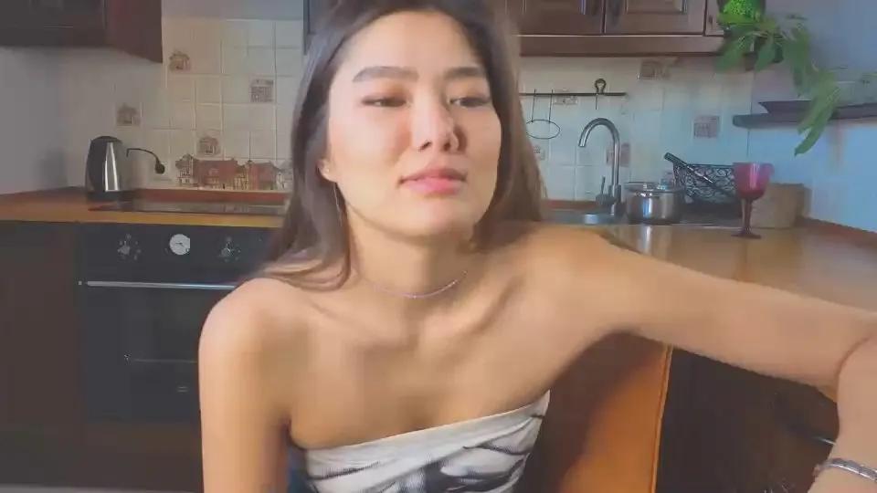 ElletteBenny on Cam4 