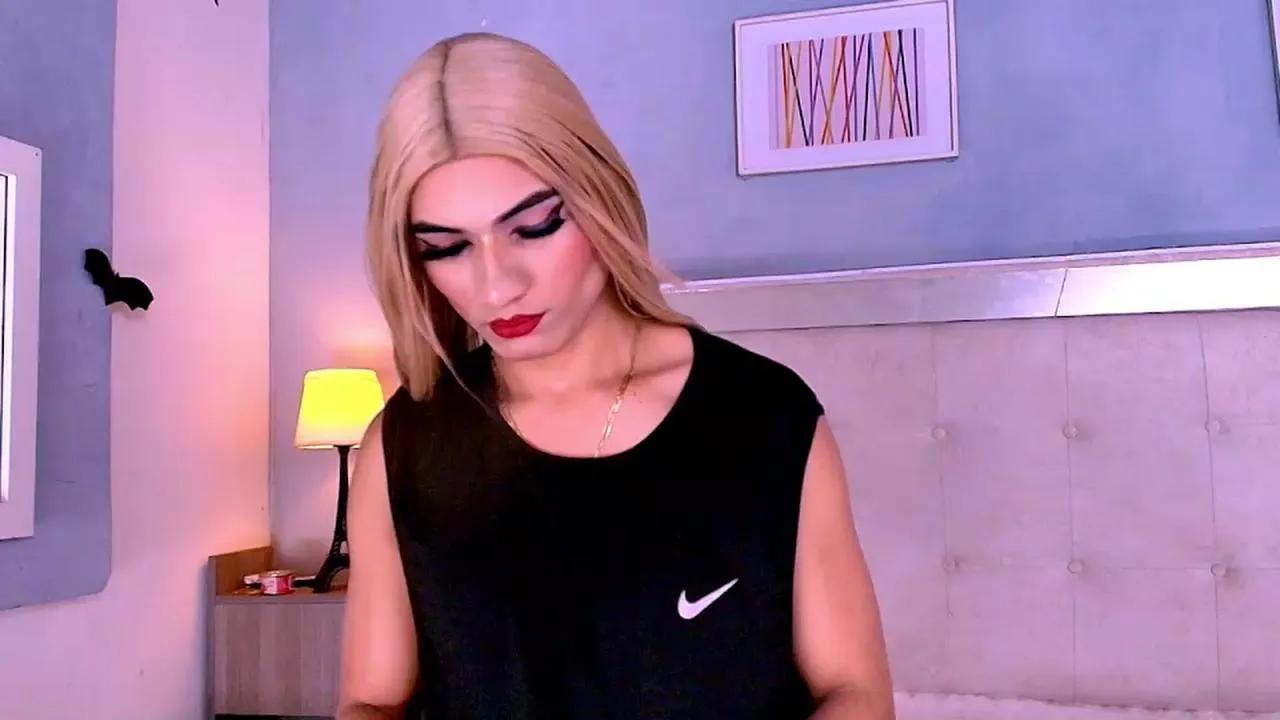 Emily_Castillo —  #cute #femdom #feet #anal #cum #smoke #ass