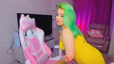 EnergyBunny_1 on Cam4 