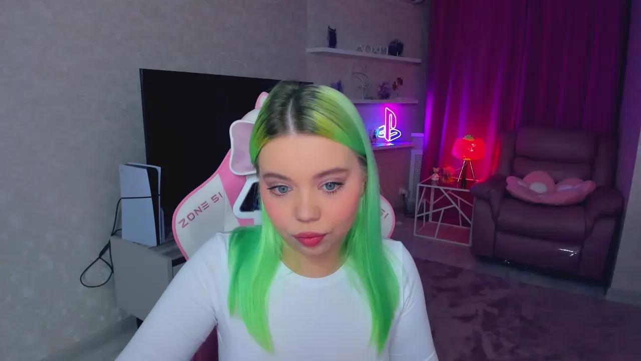 EnergyBunny_1 on Cam4 