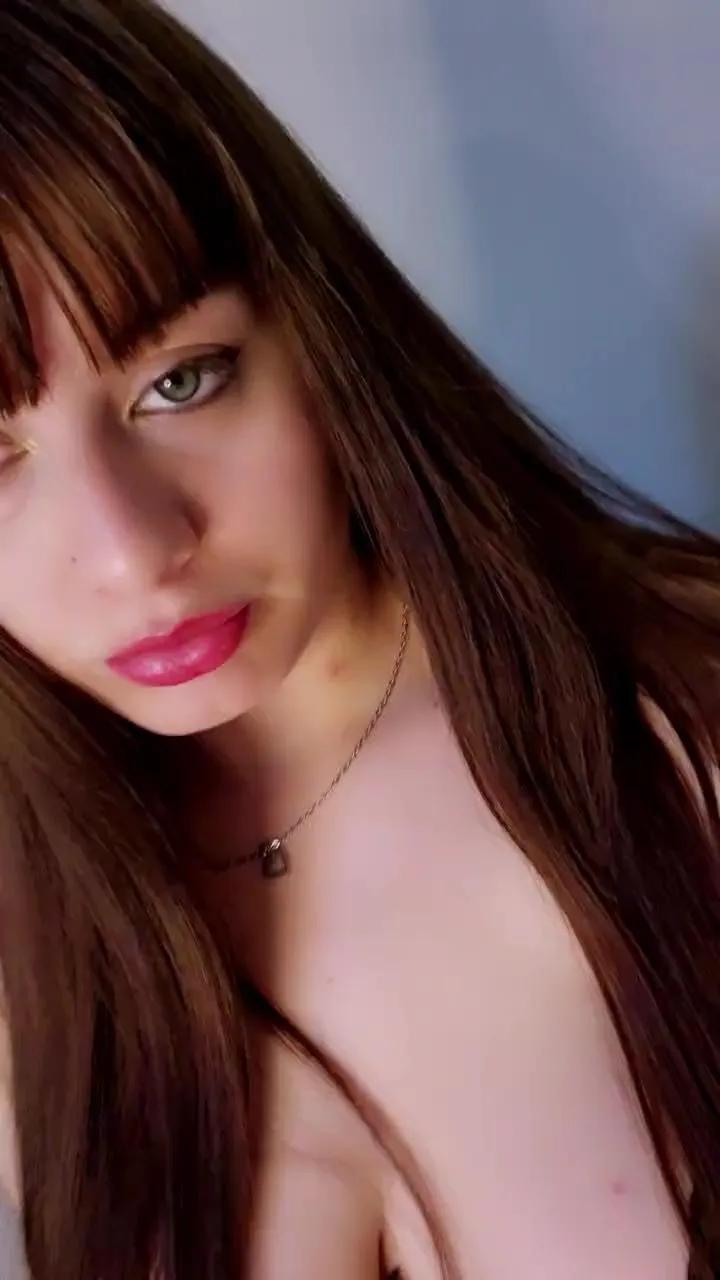 Foxy_Evii — Freechat on Cam4