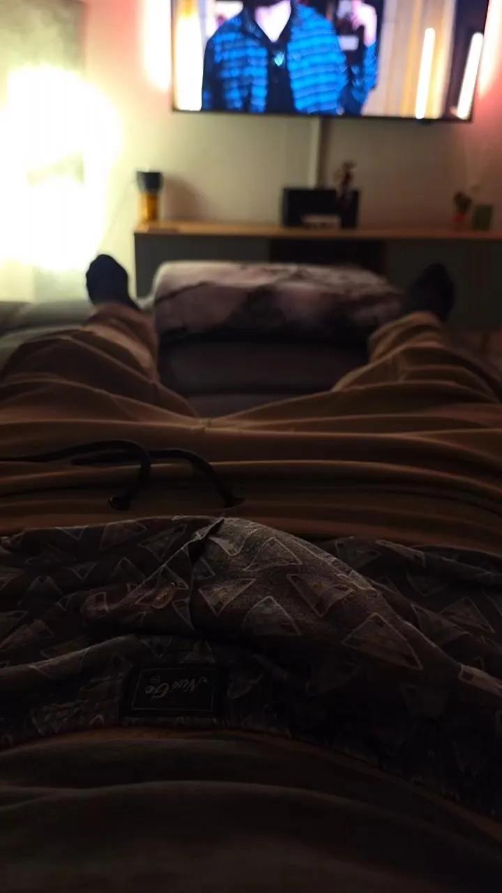 hustlingmok — Freechat on Cam4