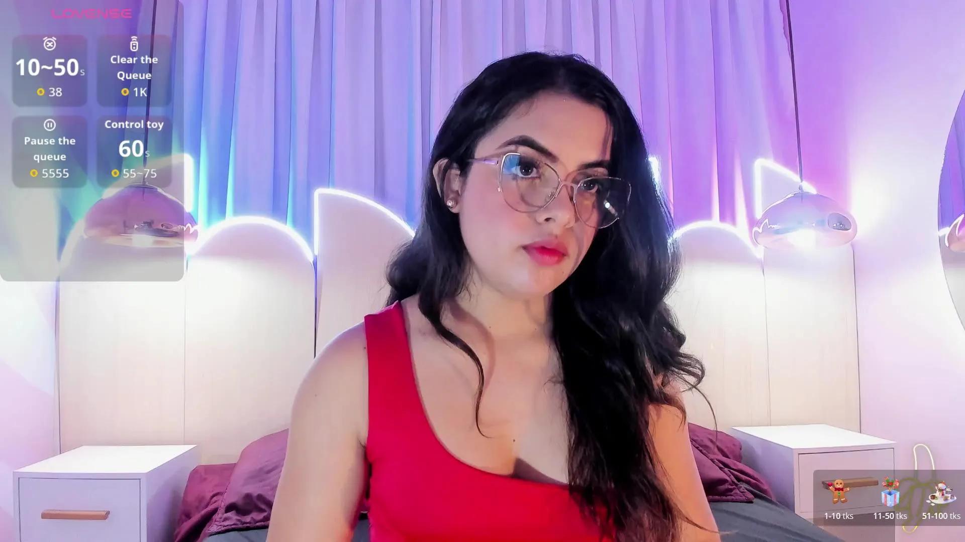 Isa_Preasley —  #masturbation #pussy #spanking #blowjob #CAM4