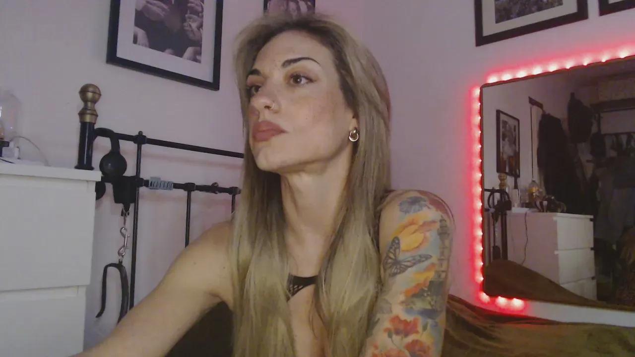 Cam4 Juicy_lucy_226 is Freechat Juicy_lucy_226 — #pee #spanking #ass #smoke #squirt #pornstar