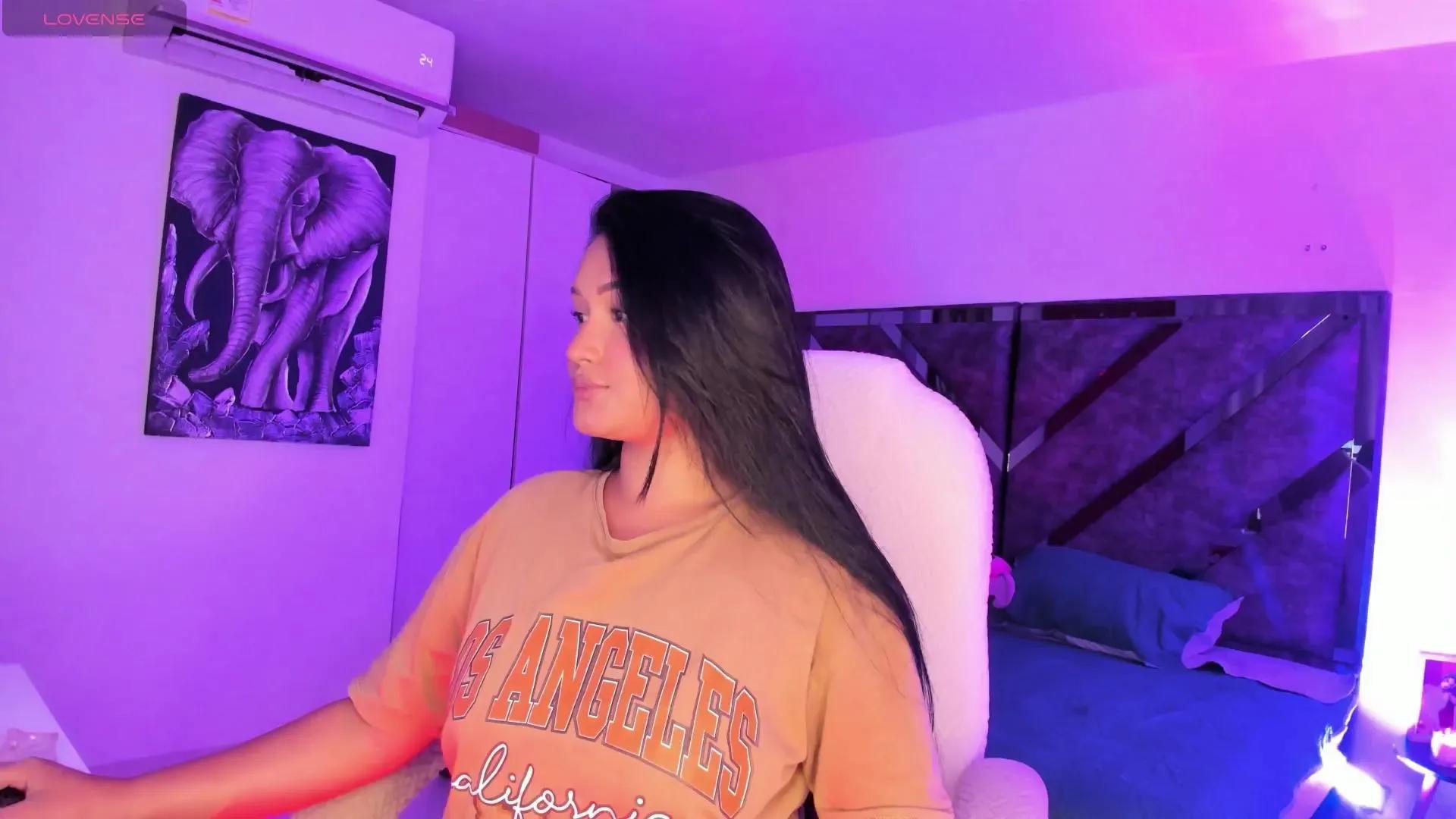 JulieRoberts1 —  #cute #squirt #smoke #deepthroat #masturbation #pussy #ass