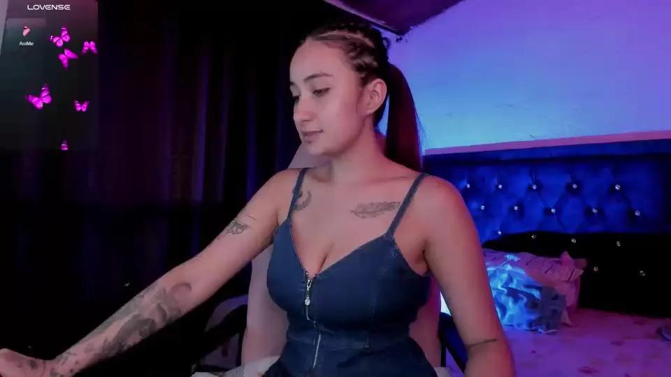 laura_hoot20 —  #pussy #bigass #anal #AssToMouth #squirt #deepthroat #masturbation