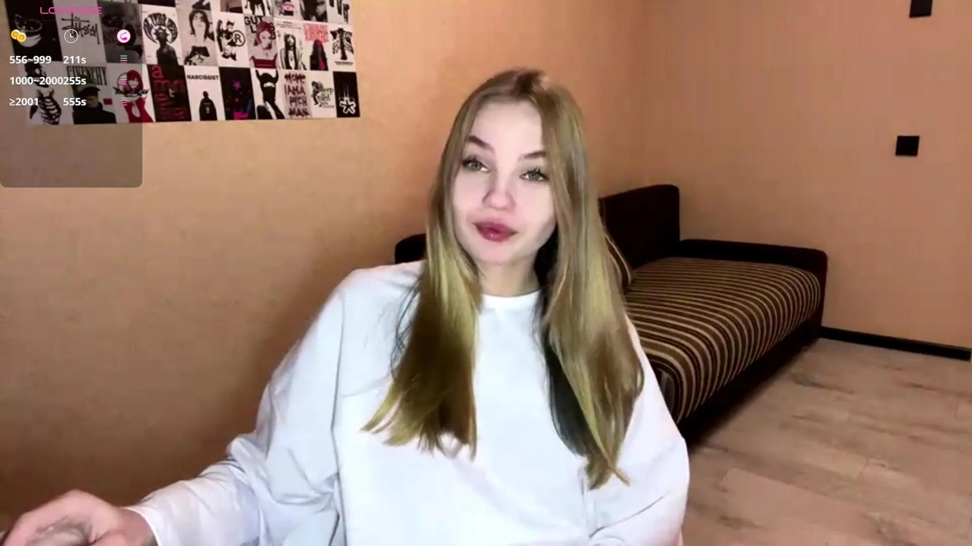 LauranUptgraft —  #bigass #armpits #masturbation #schoolgirl #pussy