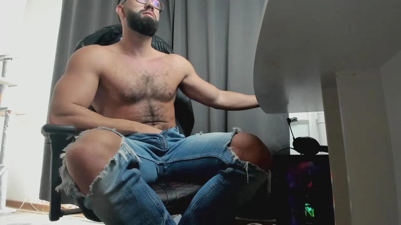 liamlordparty —  #leather #parTy #master #findom #bdsm #feet