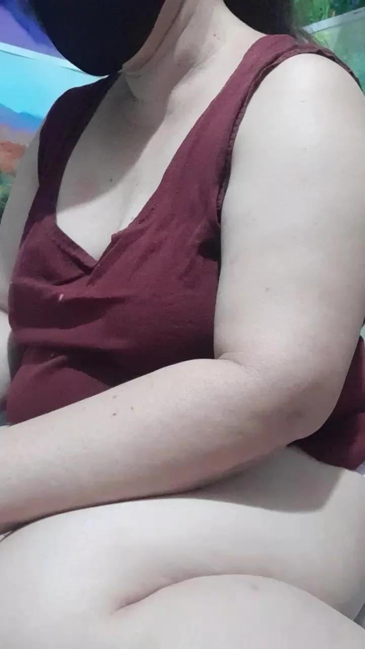 Lovelynhing88 — Freechat on Cam4