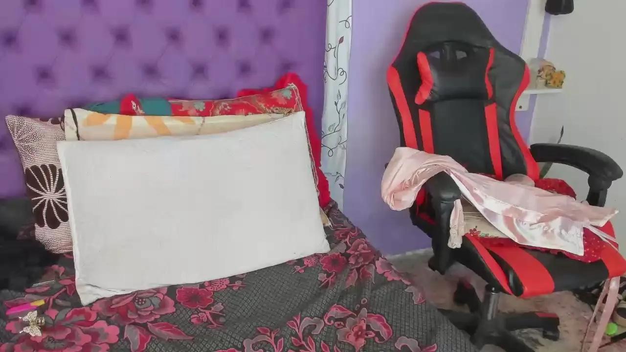 Margoth_clain75 —  #striptease #cum #pussy #feet #ass