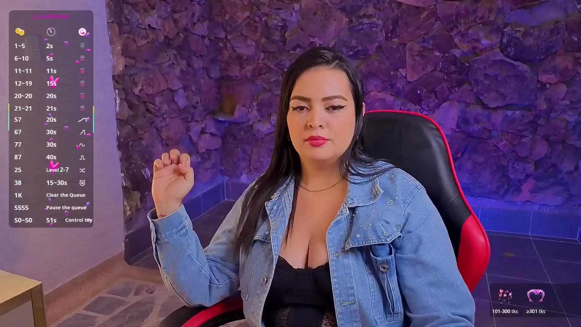 MilfRosa_ —  #bigass #masturbation #deepthroat #C2C #anal #spanking #amateur