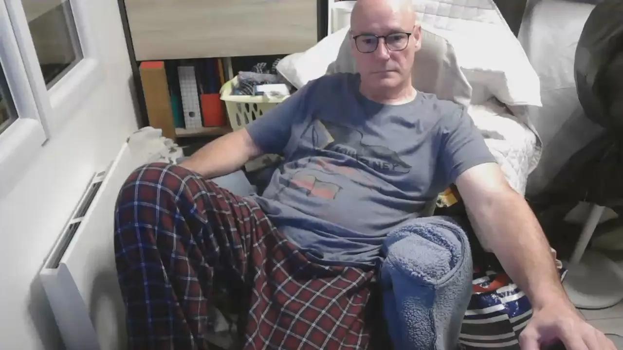 Cam4 Mongland33 is Freechat Mongland33 — Freechat on Cam4