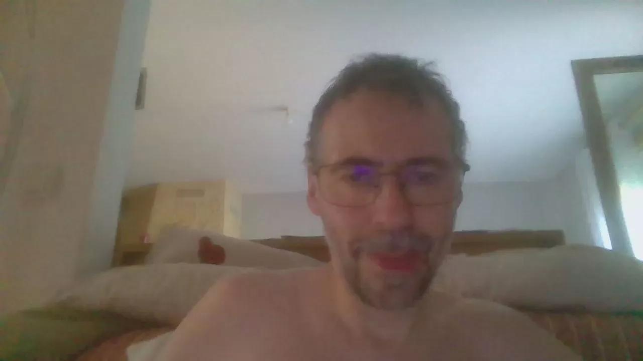 ptitcanard75 on Cam4 