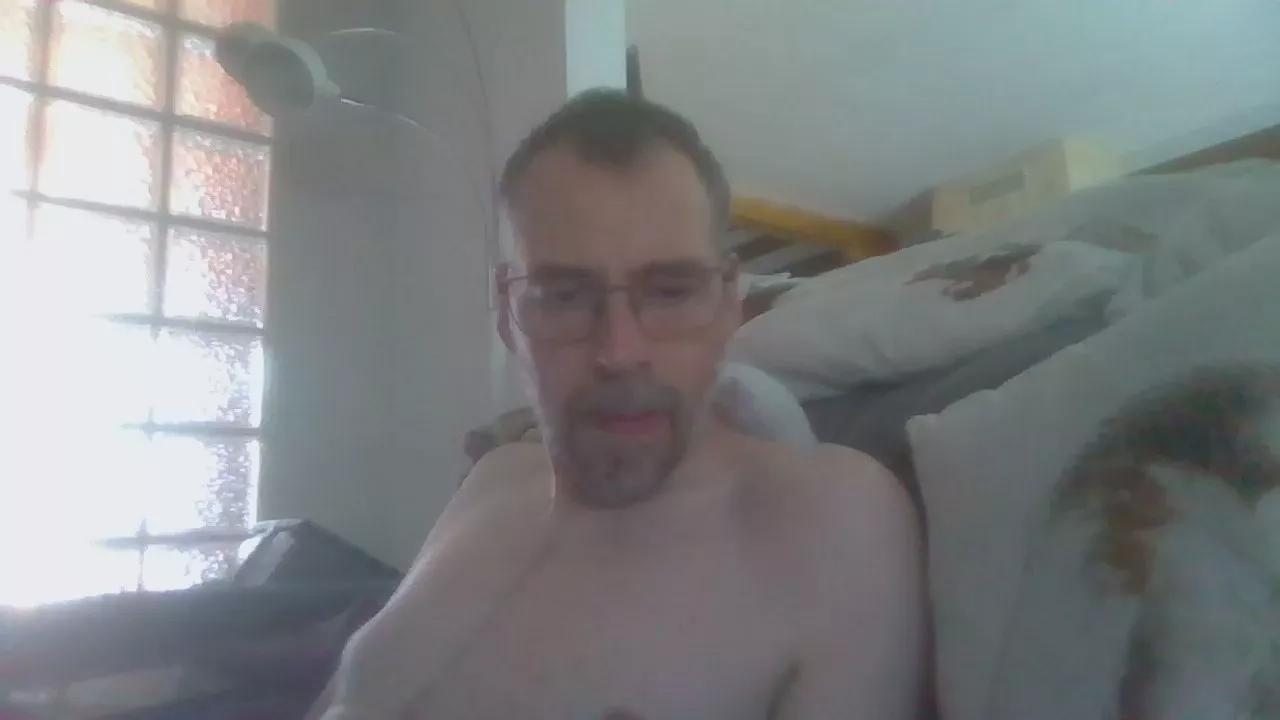 ptitcanard75 on Cam4 