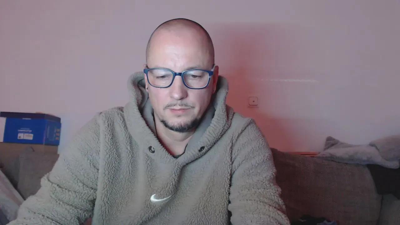 Ray_Gray — Freechat on Cam4