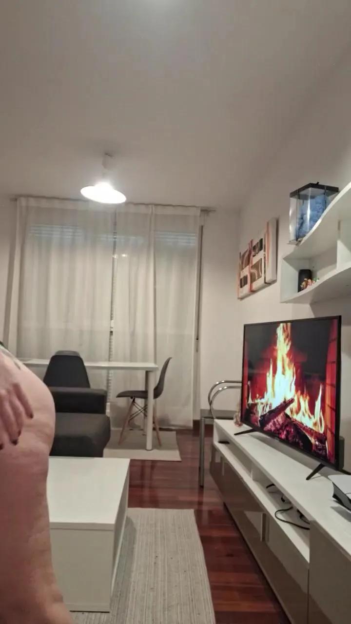 Redheaddol22 —  #bigass #C2C #squirt #striptease #cum #spanking #anal