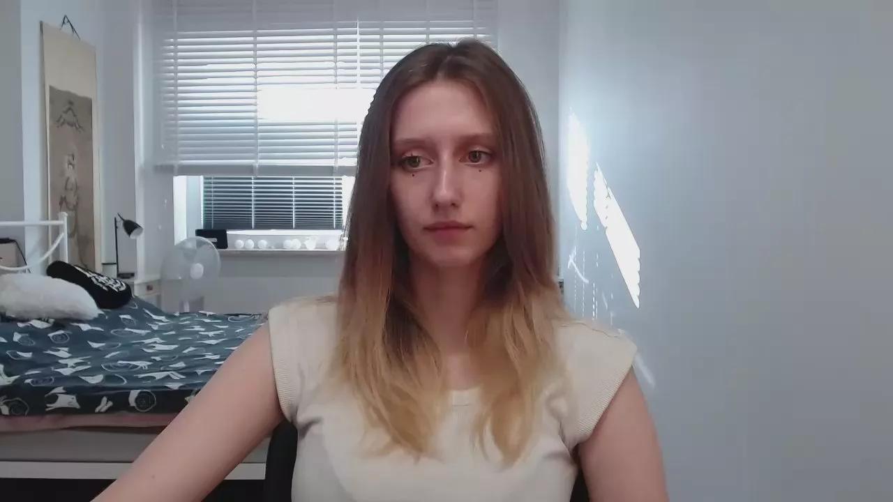 sensual_Luna on Cam4 