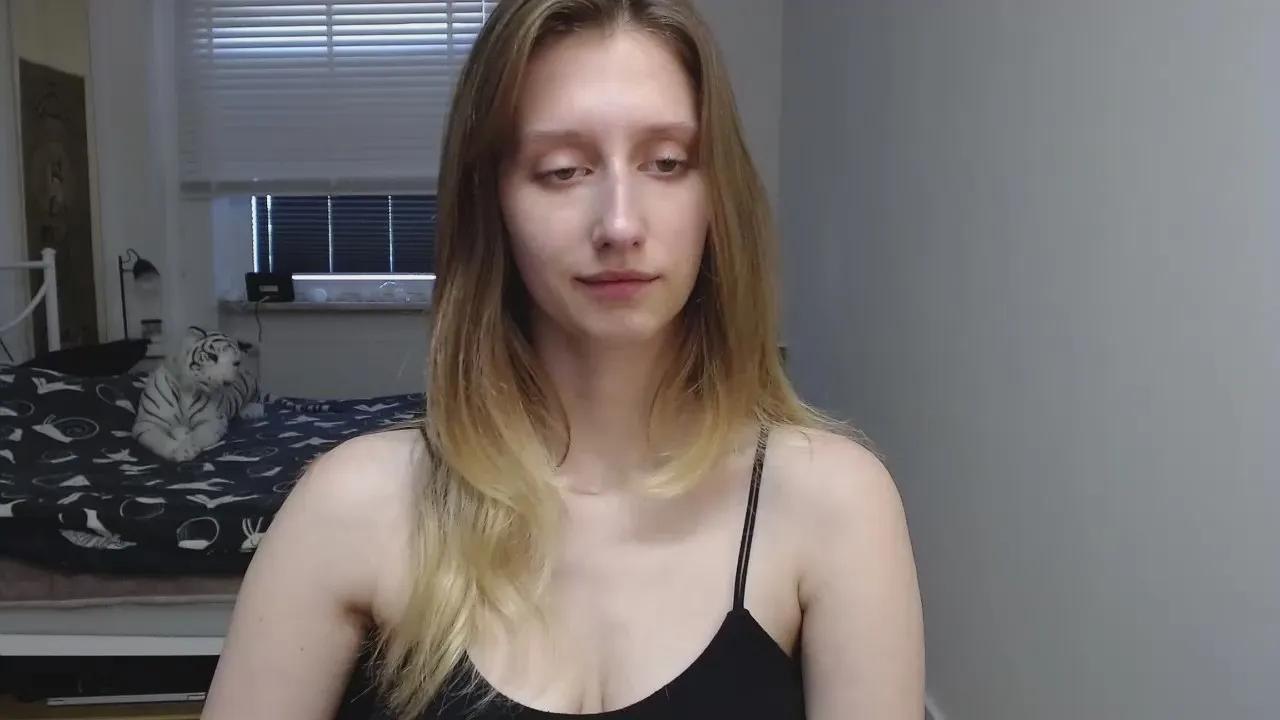 sensual_Luna on Cam4 