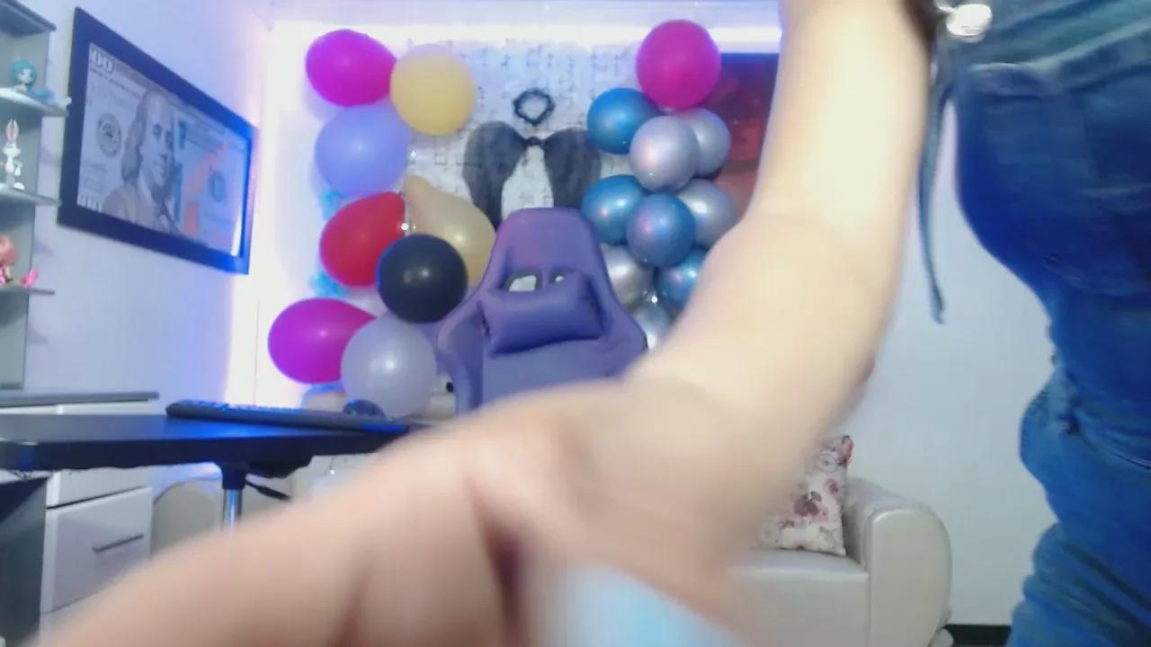 Cam4 sexy_girl_hot_ is Freechat sexy_girl_hot_ — #pee #milk #analtoys #bigass #anal #masturbation #cute