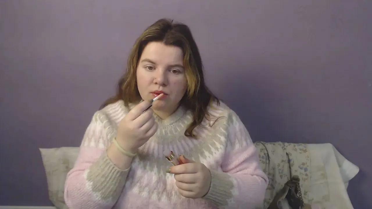 Shy_bb —  #schoolgirl #armpits #bigass #C2C #striptease #spanking #feet