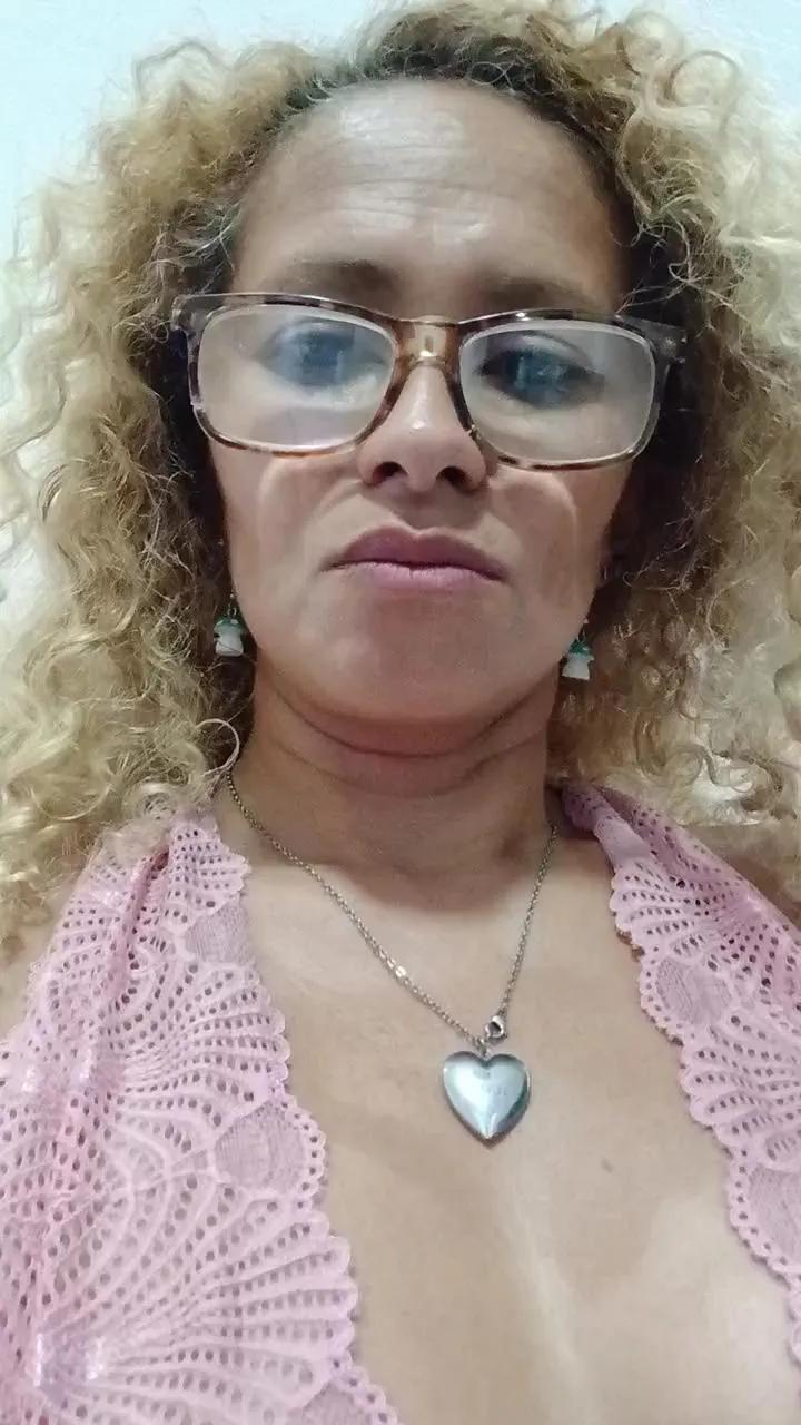 snd226 — Freechat on Cam4