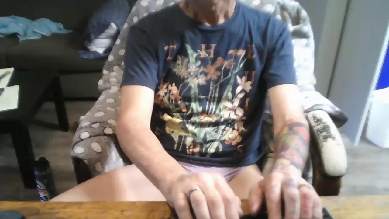 suddenlymaddy on Cam4 