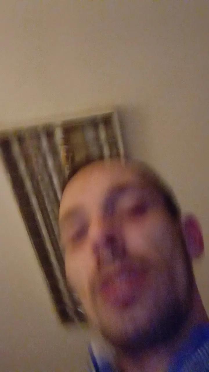 sugar_bastard5 —  #Tatuado #Tipsforshow #Hetero #smoke #masturbation #gamer