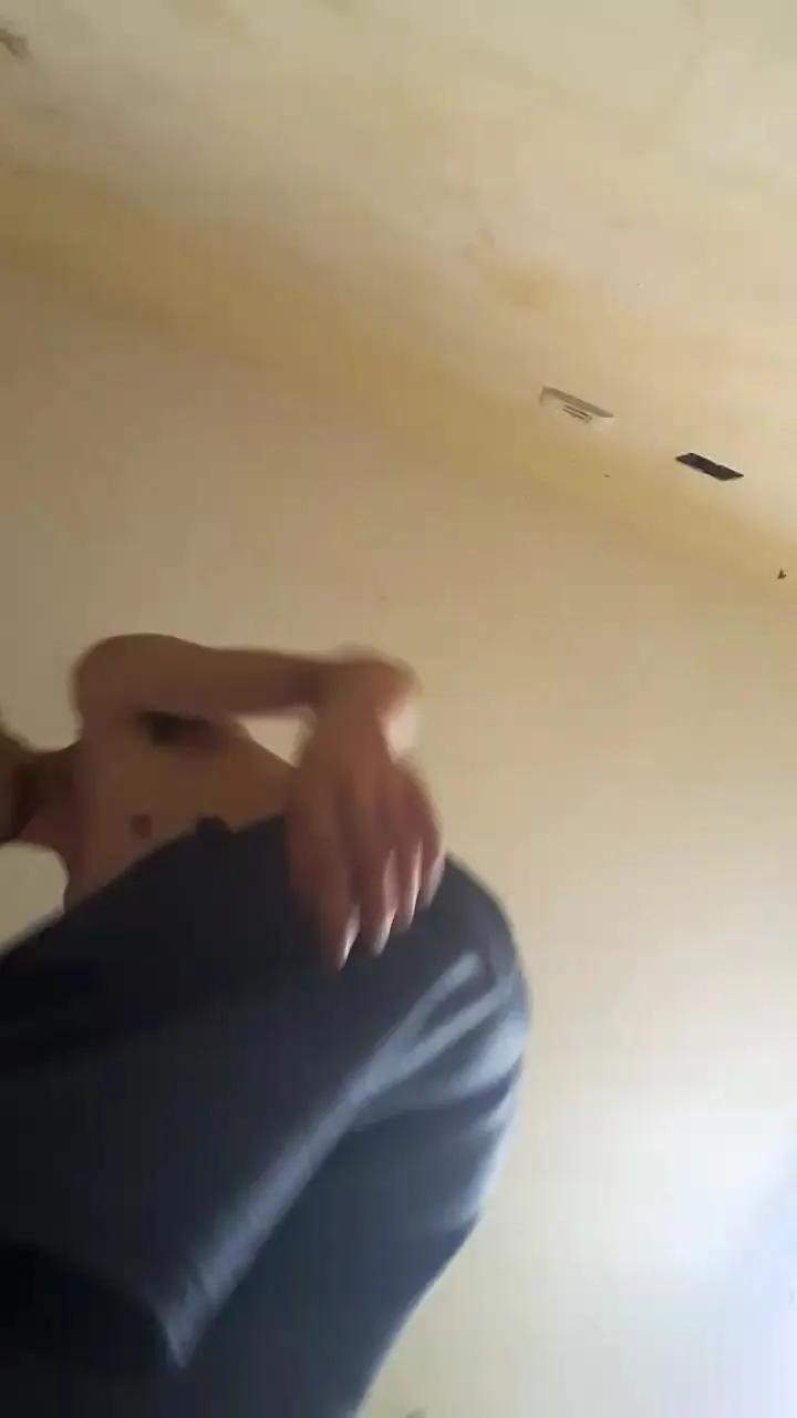 Surf_boy7 — Freechat on Cam4