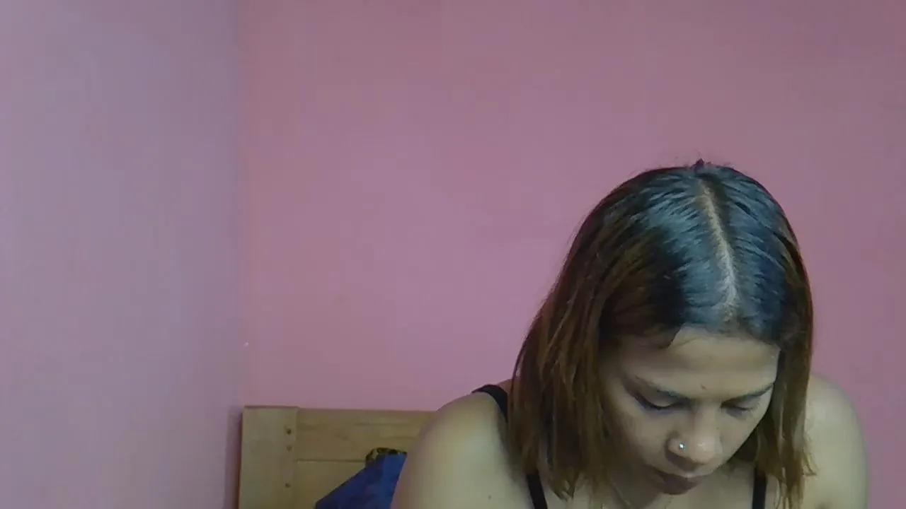 Tesse00 — Freechat on Cam4