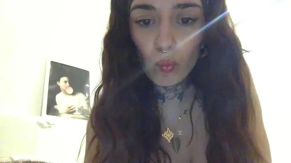 thais183 —  #amateur