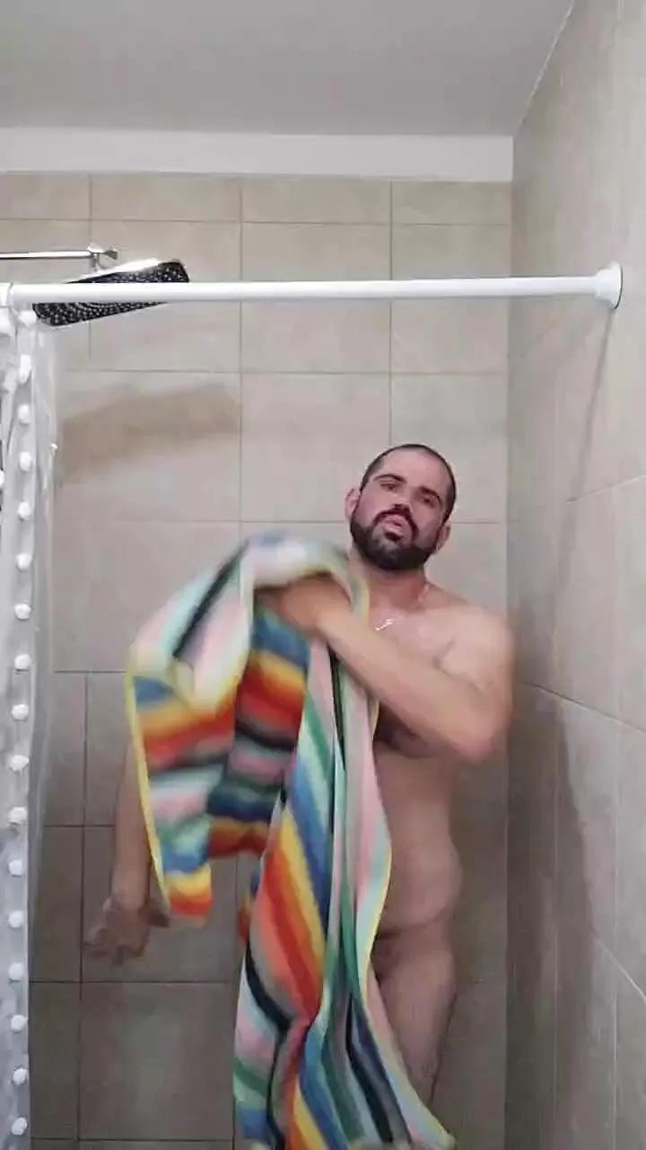 Tiko_cubanito34 — Freechat on Cam4