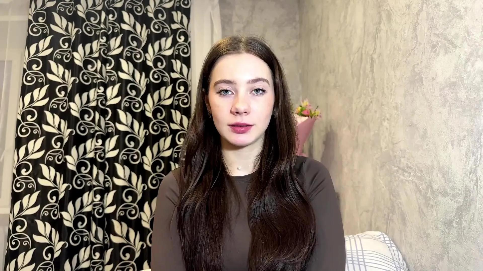 ToniaCritchlow on Cam4