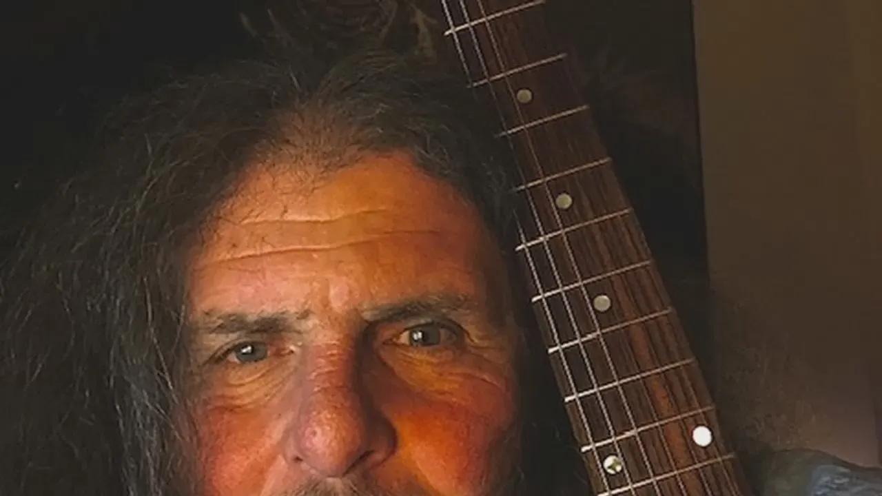 twistedsteel69 —  #gamer #pussy #pornstar #smoke #amateur #lesbian