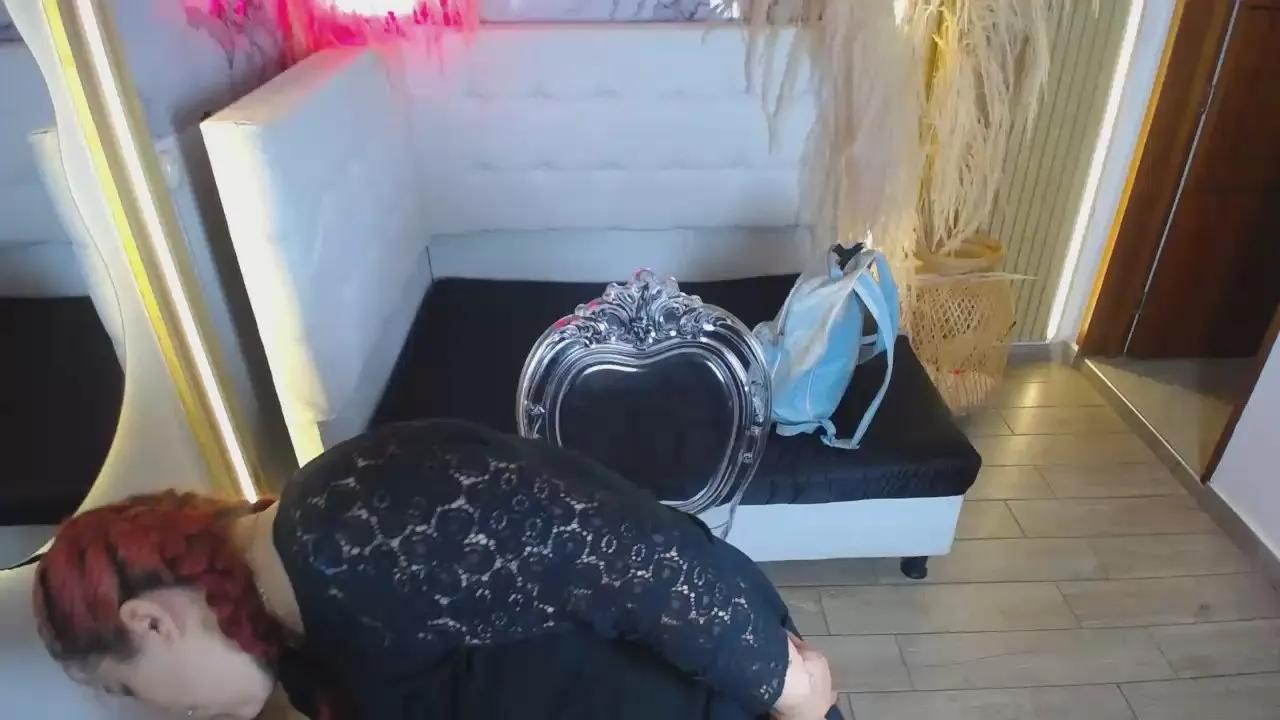 Witch_Scarlet2 on Cam4