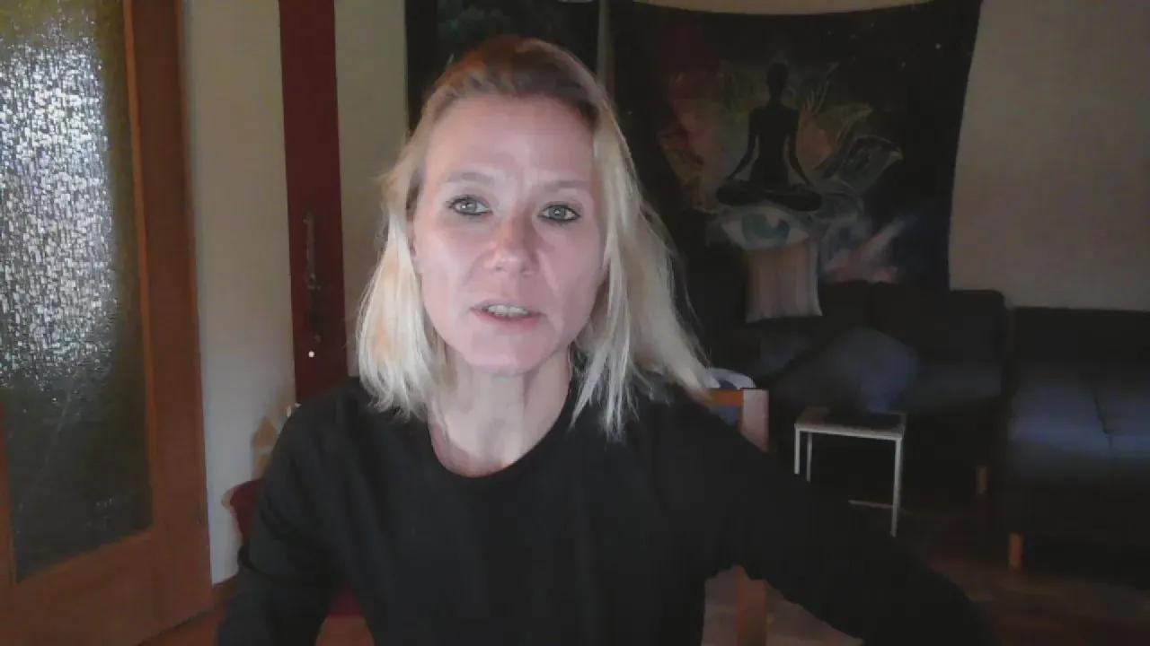 xcYola —  #masturbation #C2C #smoke #ass #pussy #amateur