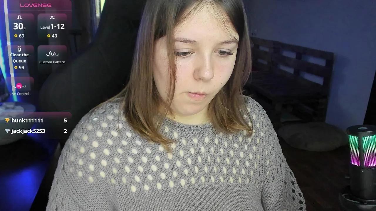 xnirvanax_fun —  #pee #deepthroat #squirt #bigass #masturbation #smoke #cute