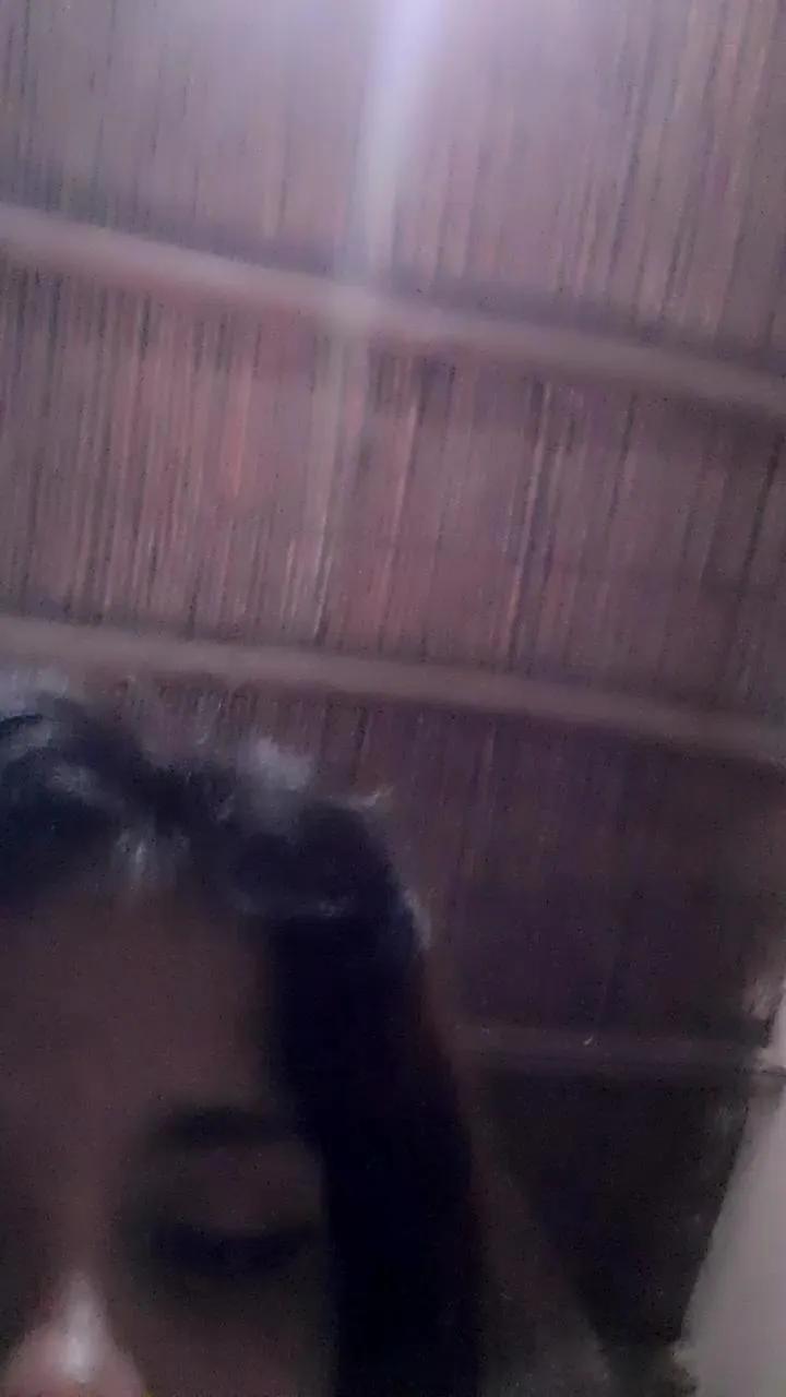 YUH0 — Freechat on Cam4