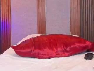 abby-sinss on CamSoda 