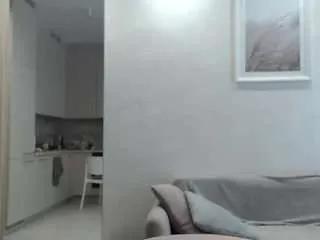 courtneykiss — :) [100 tokens remaining]