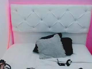 dayana-naughty on CamSoda 